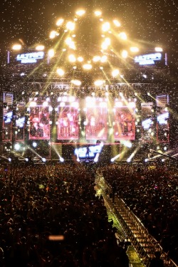 vibegirlsblog:  Ultra Music Festival - Korea