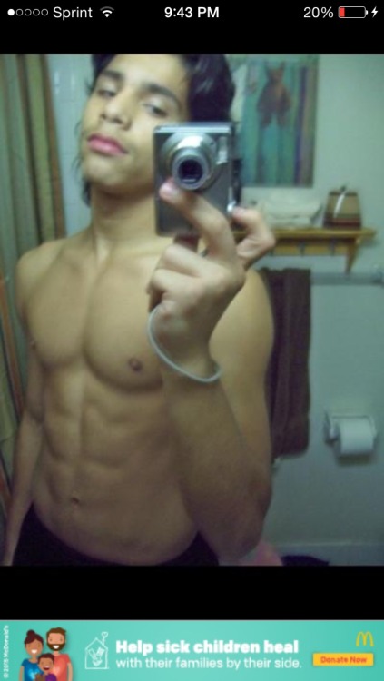 betosgaylatinmenfan:    Beto’s Cornerhttp://betosgaylatinmenfan.tumblr.com/  