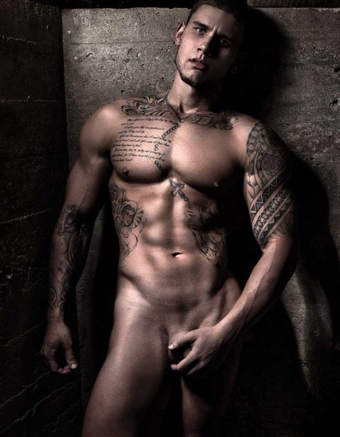 funky-hunks:  Vince Ramos