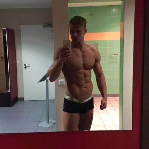 lumbrjax:  Instagram user @markus_niedermann http://ift.tt/1Vp05c6 