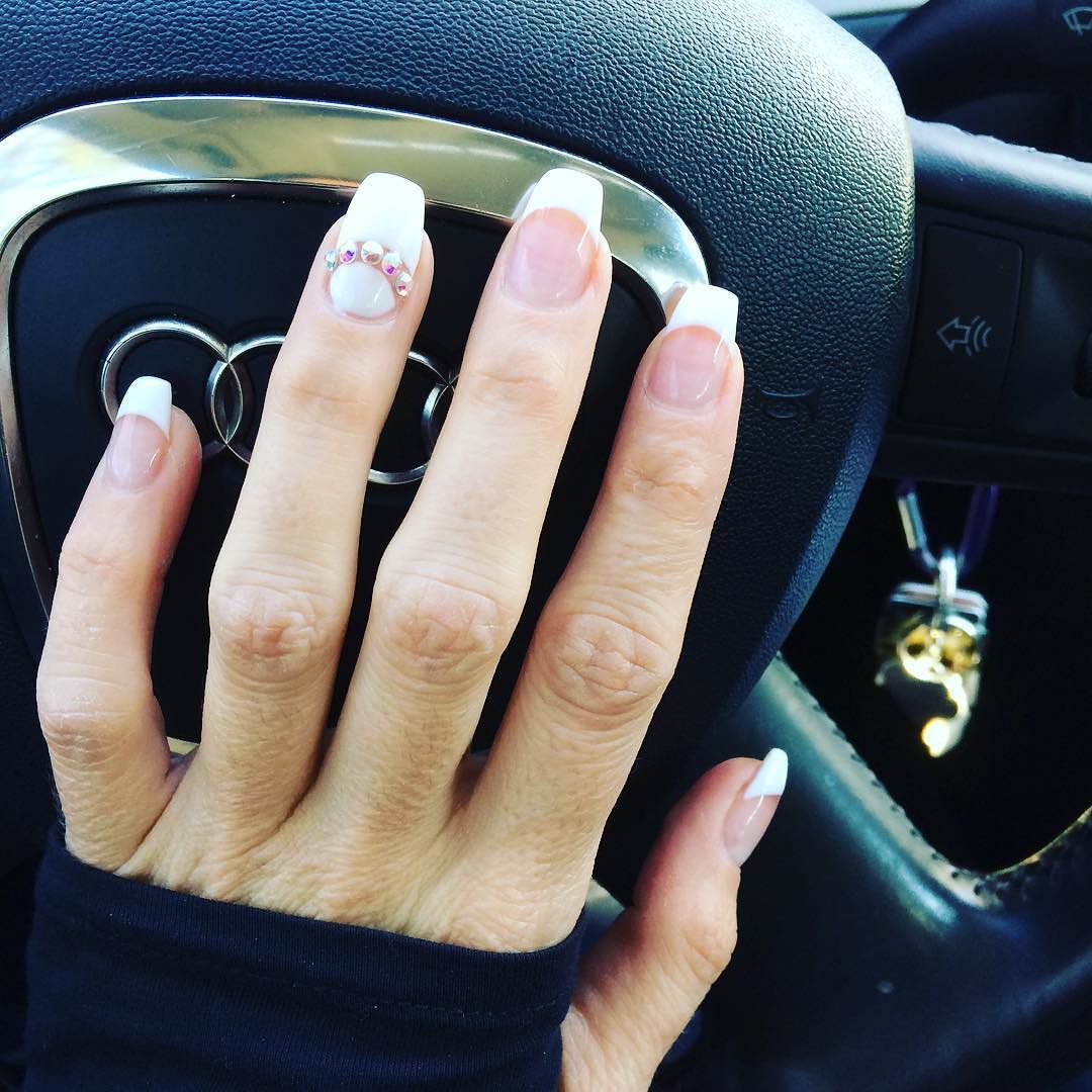 Had to put a little twist on the classic #frenchmanicure #sparkle #freshmani @pinknaillounge_nailzbytt