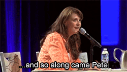 bethanyactually:geneeste:writeanotherballad:fuckyeahgrandempress:xgfan:Amanda Tapping talking about 