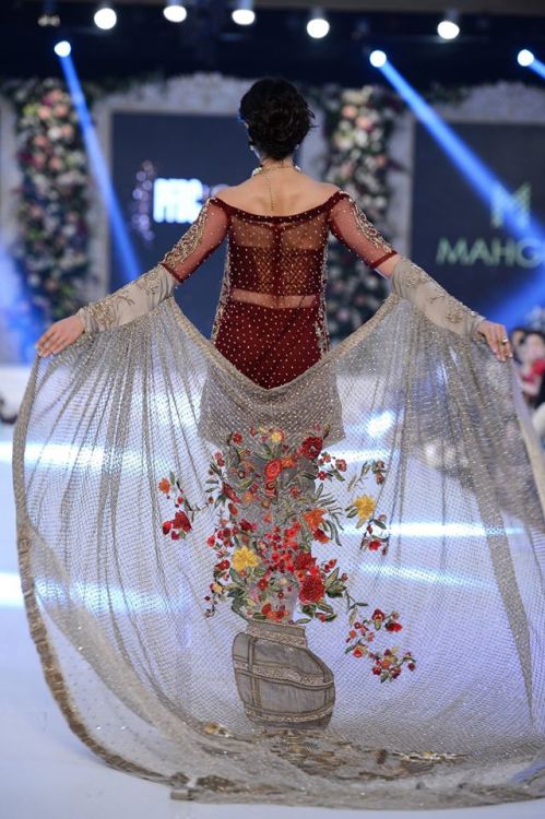 pakcouture: My absolute fav from MAHGUL at this year’s PLBW! Stunning!