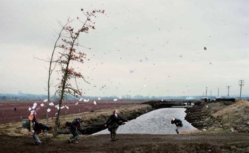 pansoph: A sudden gust of wind (after Hokusai) Jeff Wall, 1993