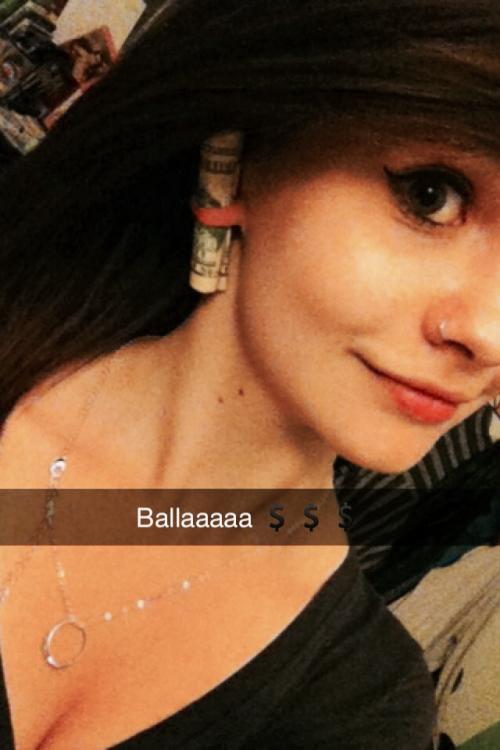 extravagant-patches:  Selfies for the day 