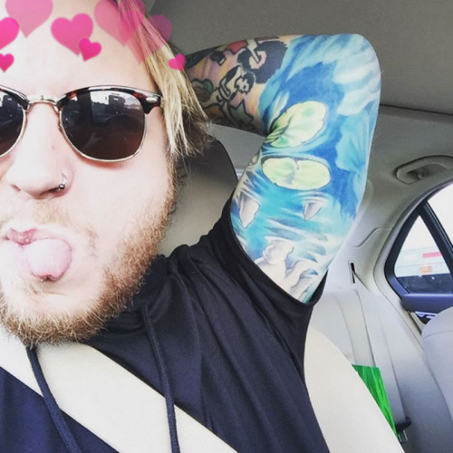 brentslegs:  hi so i made some heart crown icons (??)  brent // zach this is of course for fun but i