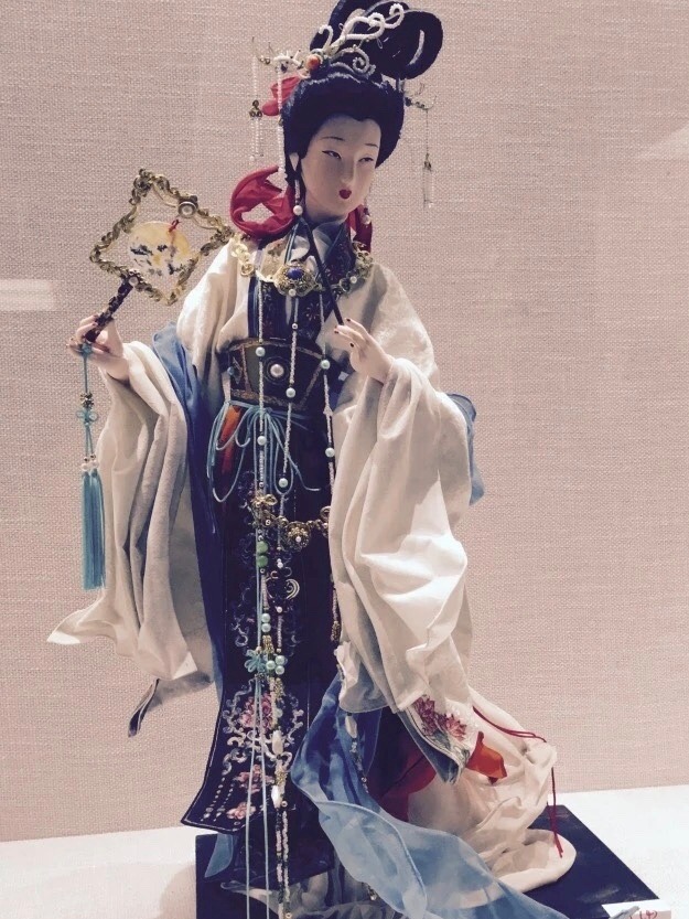Traditional Chinese Fashion Doll Chuntao