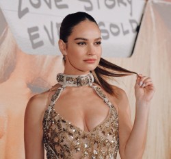 elysianfleur:lily james. pam &amp; tommy series finale premiere 2022.