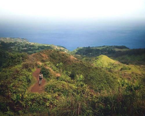 Lack of posting has been due to being in gorgeous Hawaii. This hike on Maui was ridiculously beautif