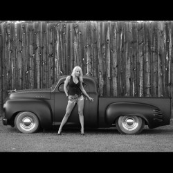 prairierangerphotography:  Muscle Monday Truck and Model this time. #muscle #fitness #ratrod #hotrod #fitfam #fitspo #fitnessmodel #girlswholift   model: @supermodelmuscles  (at Book: info@prairierangerphotography.com)
