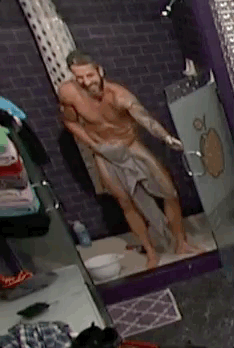 Matt getting out of the shower!! 👀