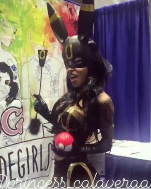 Umbreon used tail whip, it was SUPER effective!! I MISS YOU ALEADY SAN DIEGO COMIC CON!!!! Thank you