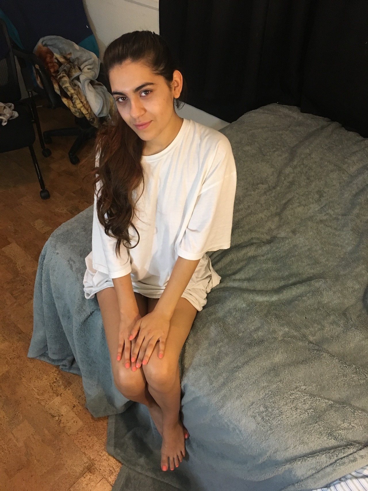 monicabonitaxxx:Got down taking some pictures all natural today, I love not wearing