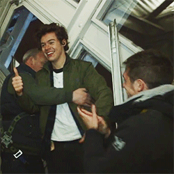 harryxmen:  Loved by every man on set! xx