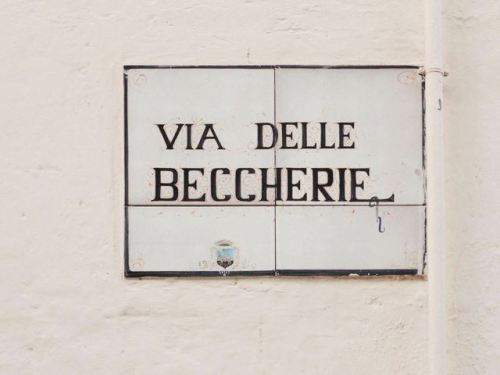 (Un)Noticed Letters, Numbers and Street Inscriptions… @CubeBreaker.com