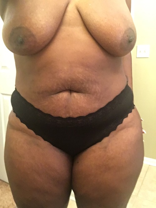 datzazzbaby:  Titty Tuesday!!!