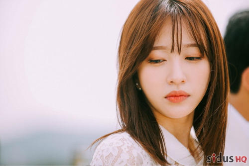 Hani behind the scenes YOU(너야) MVSource: Naver