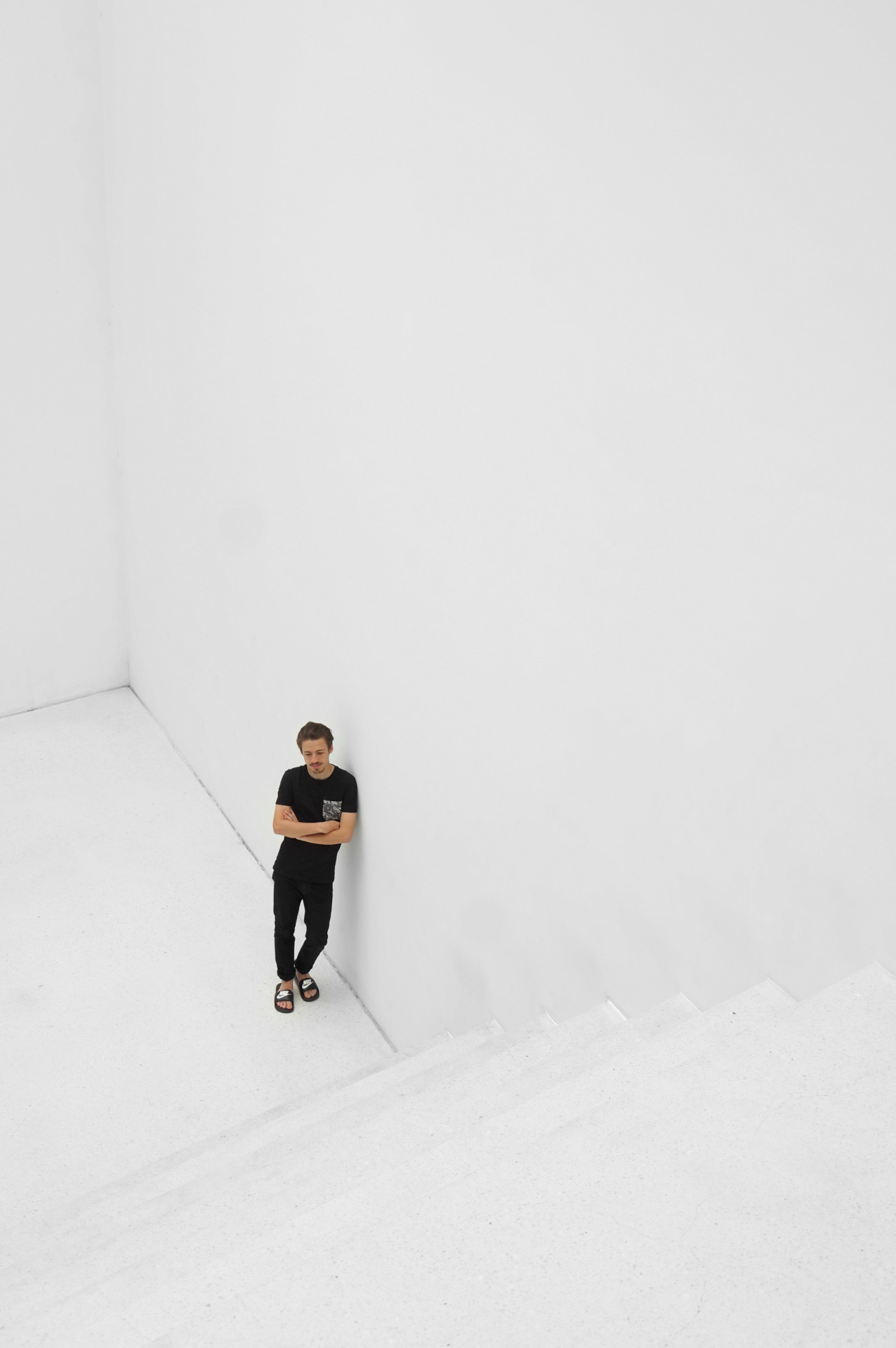 hardwearing:Black on whitewww.hardwearing.be