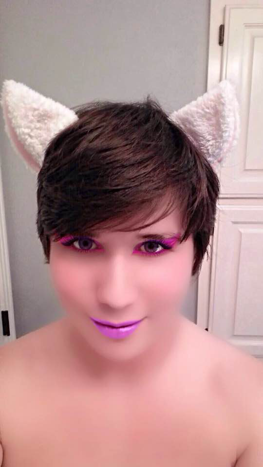 adorathekitty:  Touch ups on some of my pictures done by  http://thunderstrucktgirl.tumblr.com