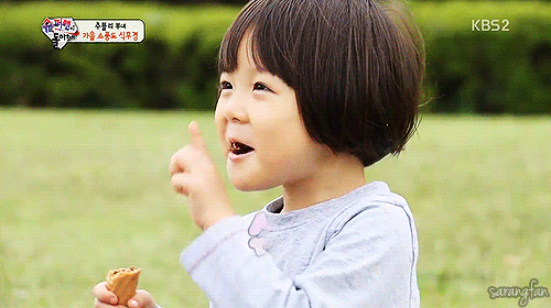 ❤ In Love with Sarang ❤ — [GIF] Shhh…. From Superman EP51 (Click for more...