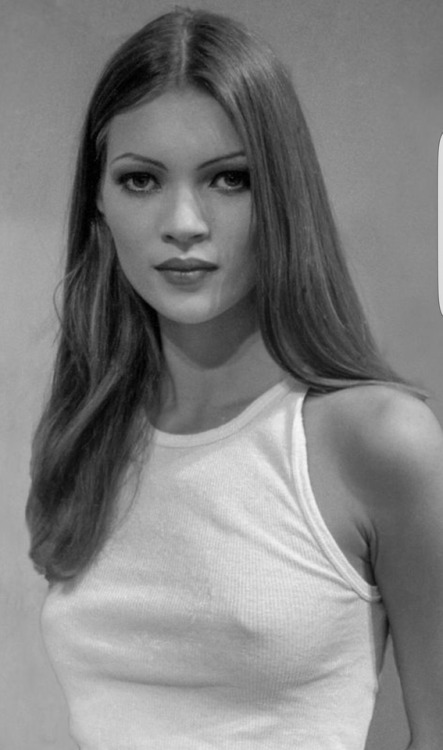 inkaandkate:  Kate Moss In the 90’s  #katemoss #kate #lovely #sexy #simple #perfection