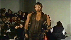 howtobeafuckinglady:  Naomi Campbell and Tyra Banks, Hervé Léger Fall/Winter 1993
