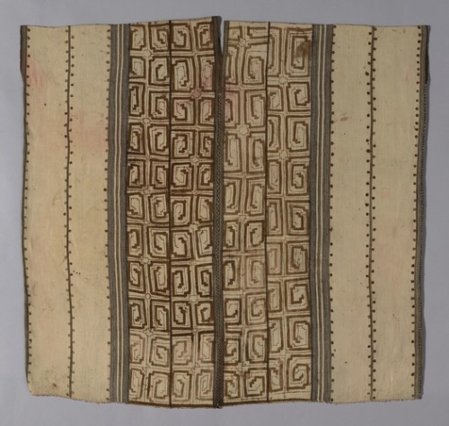 Tunic, Shipibo, 1900, Art Institute of Chicago: Arts of the AmericasKate S. Buckingham EndowmentSize