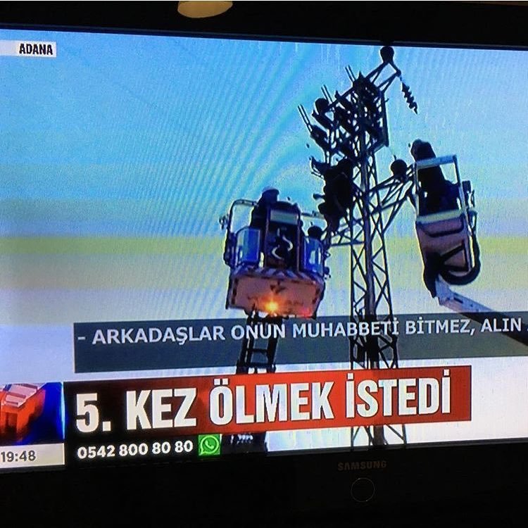 - Arkadaşlar onun...