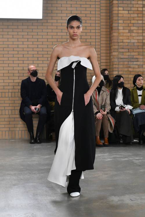 Proenza Schouler by Lazaro Hernandez and Jack McCollough, Fall 2022 Ready-to-Wear Credits:Brian Moll