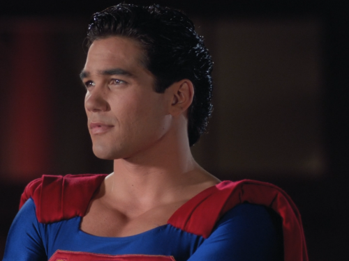 S1E03: Strange Visitor (post 2 of 2) Lois & Clark: The New Adventures of Superman in High Defini