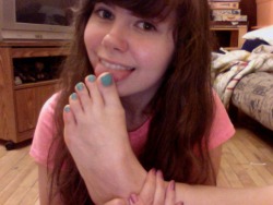 amberfeets:  Just hanging out with my feets.