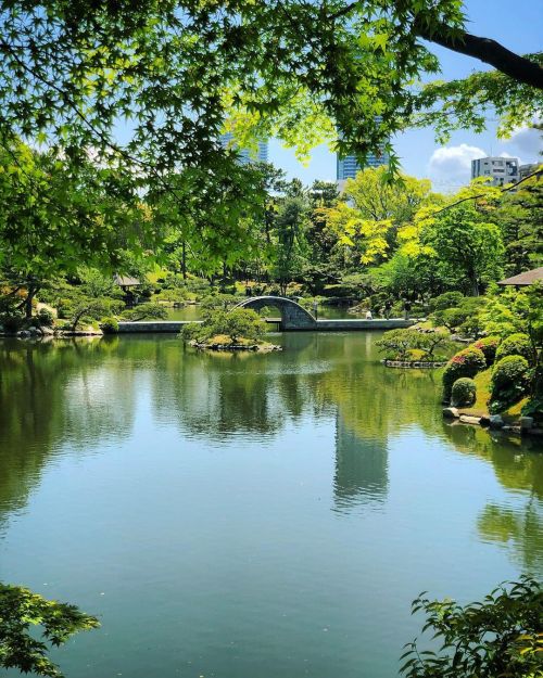 縮景園 [ 広島県広島市 ] Shukukeien Garden, Hiroshima の写真・記事を更新しました。 ーー大名茶人 #上田宗箇 が作庭し、京都の庭師 #清水七郎右衛門 が改修した、広島