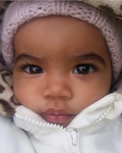 badgyal-k:   whatawallflowerthinks:  She look mad grown lol  What a cute baby 