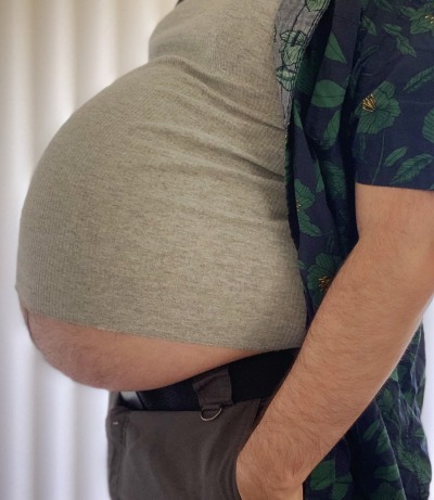 bigwolfcakebelly:It just keeps getting bigger and bigger. 