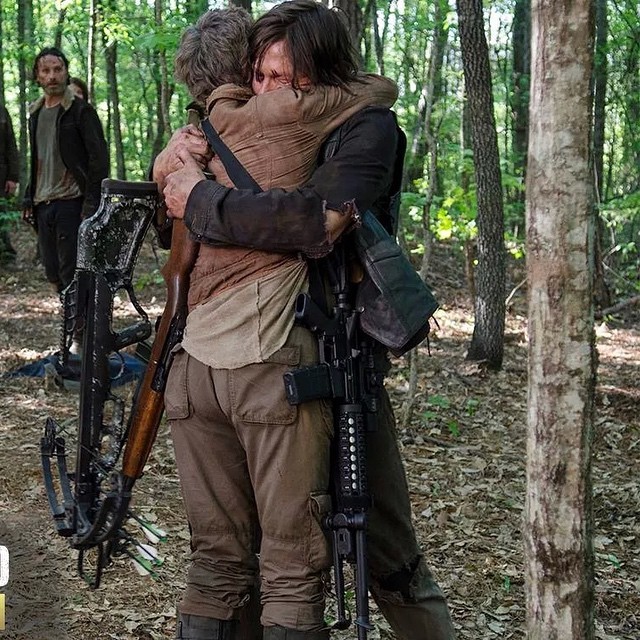 supernaturalsupernerd:  I cried 😢#Thewalkingdead #mcreedus #caryl #carolpeletier