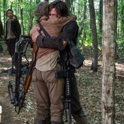 supernaturalsupernerd:  I cried 😢#Thewalkingdead #mcreedus #caryl #carolpeletier #daryldixon #normanreedus #melissamcbride #love #ishipit #carol #daryl #norman #melissa #4ever