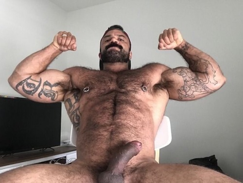geomap: beardsbearsandotterspdx: Woof! Hairybehry@gmail.com ; KIK: Beardsbearsotters; IG: Beardedguy