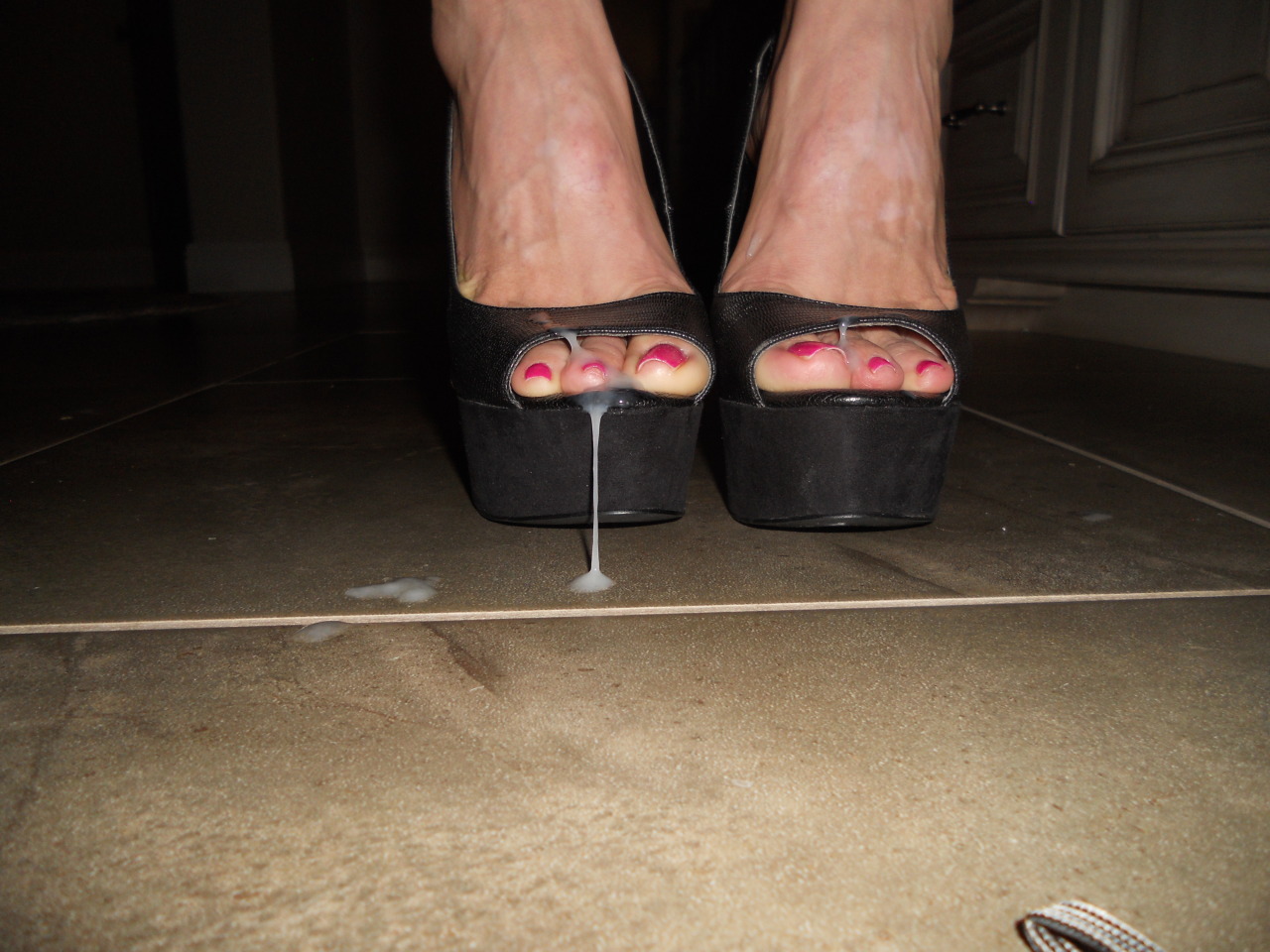misshotwife:  REAL TIME UPDATE - Fatherâ€™s Day.Â  I unlock my husband and