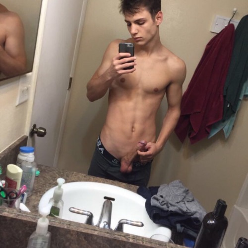 exposed-straight-guys:  Straight Guy Exposed Visit our Blog for more exposed straight guys!