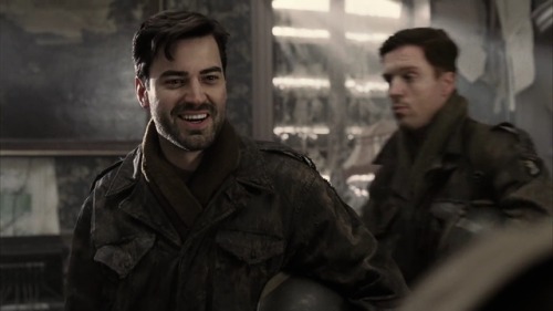 spockvarietyhour:Ron Livingston as Lewis Nixon in Band of Brothers