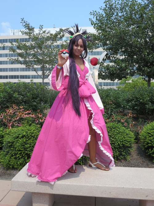 Otakon 2014 photoset 2/4!If you see yourself or anyone you know, let me know so I can tag them!!Feat