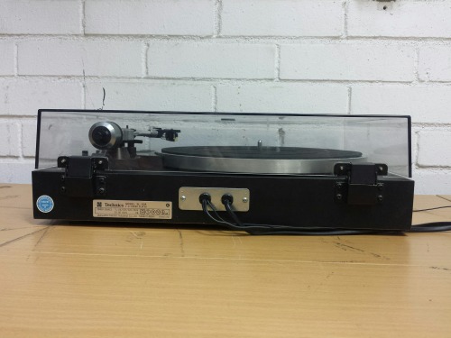 Technics SL-20A F-G-Servo Turntable, 1975