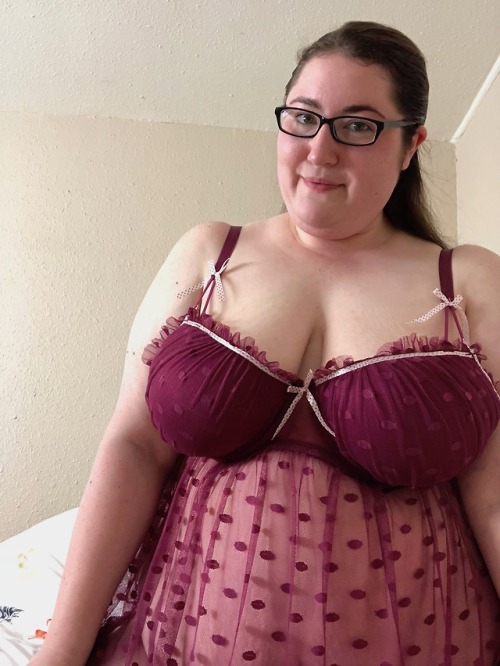 stacy42g: thegoodhausfrau: Sheer Your the perfect combo of geeky & sexy