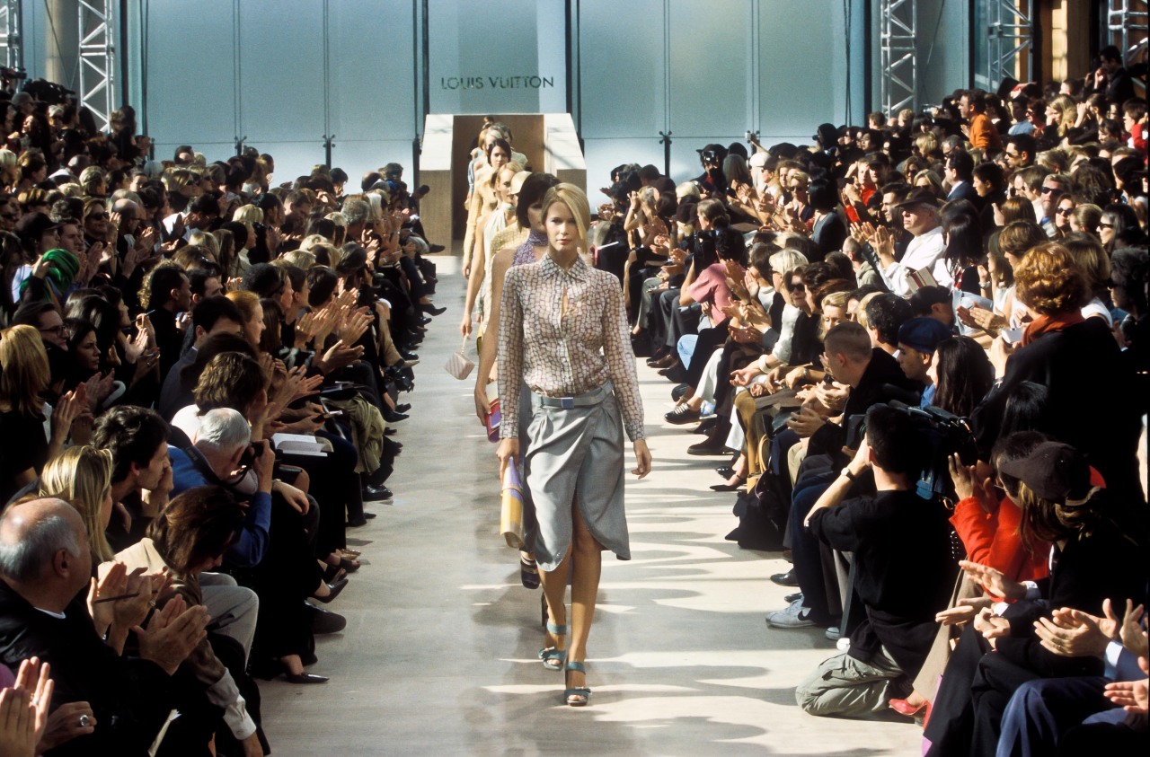 the original supermodels — Louis Vuitton - Spring 2000 RTW