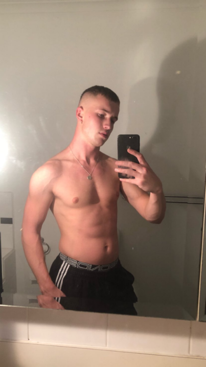 Barejock makes me drip