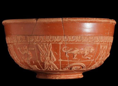 antiquitystuff:Decorated SamianWare bowl found in Kingsmead Quarry, Horton, Berkshire. It depicts a 