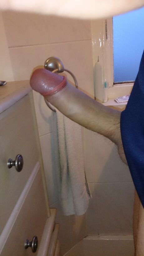 realscottishmeat:  Sexy Ronan has a bigger dick than his big brother Willis who was