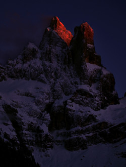 llbwwb:   Red peaks by Nicola Pirondin 