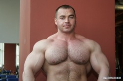 big-strong-tough:  Alexander Kodzoev