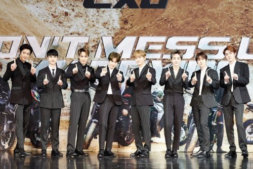 181104 EXO Twitter Update:EXO 정규 5집 ‘DON’T MESS UP MY TEMPO’ 아이튠즈 종합 앨범 차트 46개 지역 